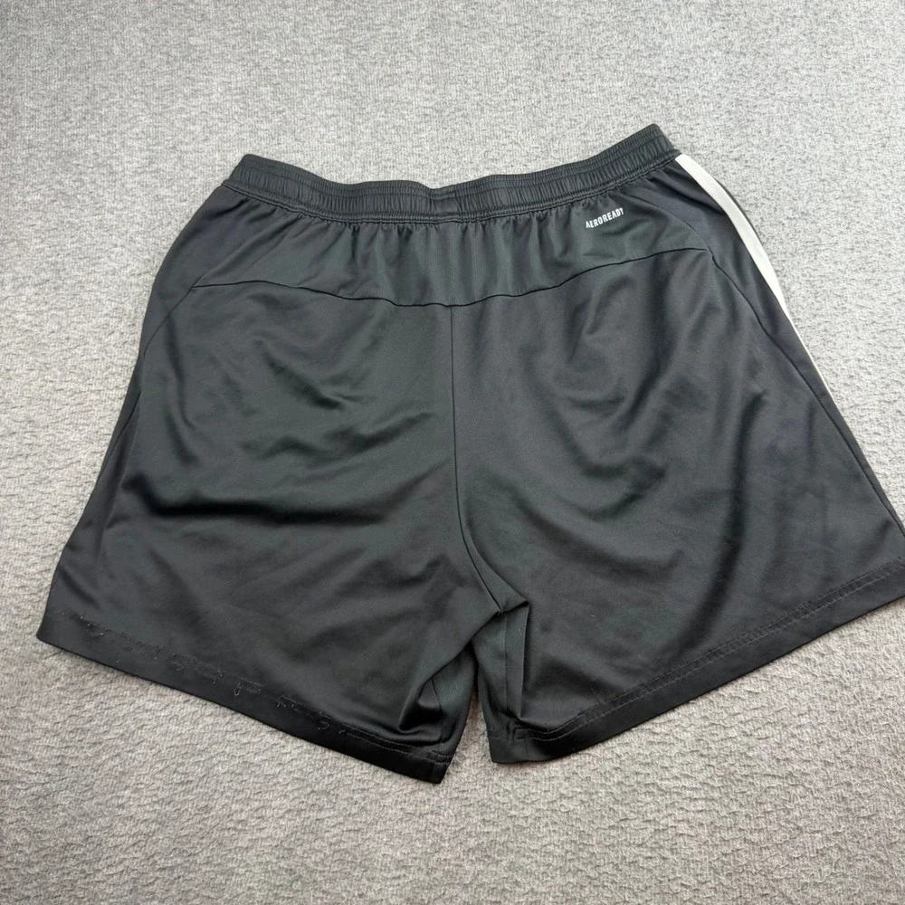 Adidas Athletic Shorts Men's XL Black Primeblue Aeroready 3-Stripe Zip Pockets